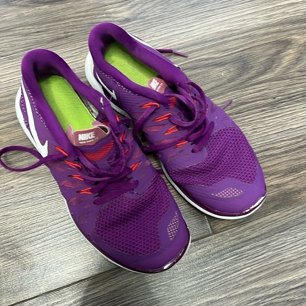 NIKE | Free Run Running Shoes | Size 8.5